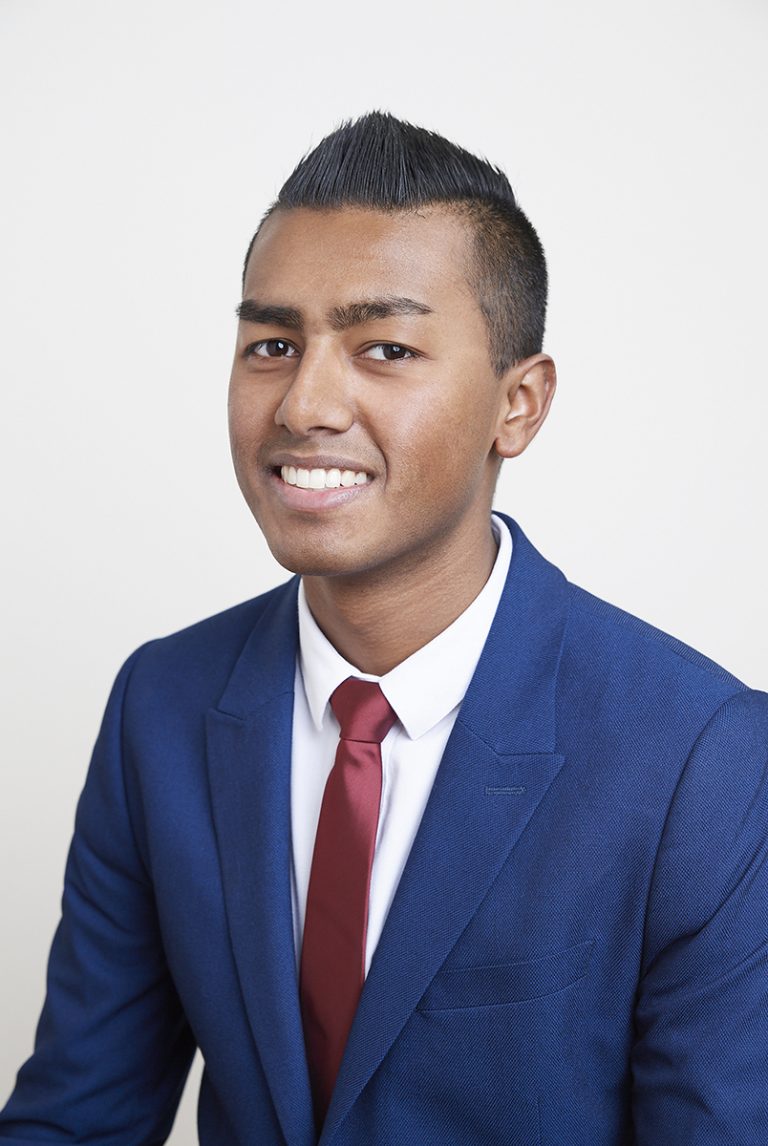 $99.00 LinkedIn Profile Photography – One New Look