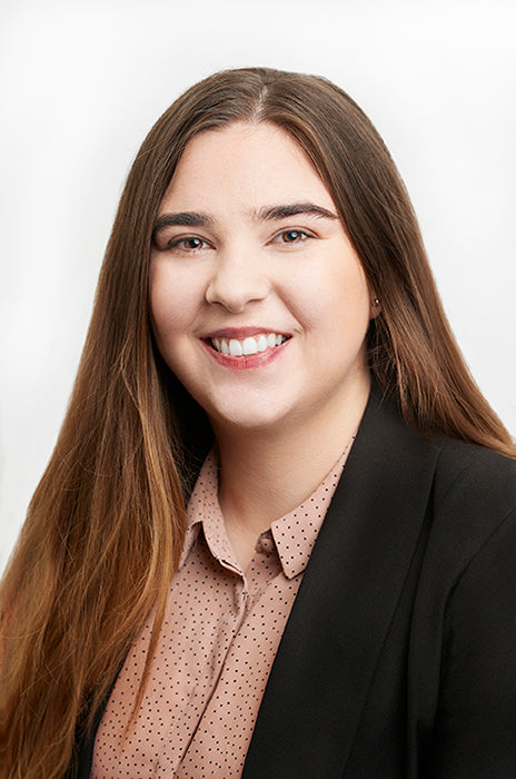 $99.00 Millennials Headshots Photography – One New Look