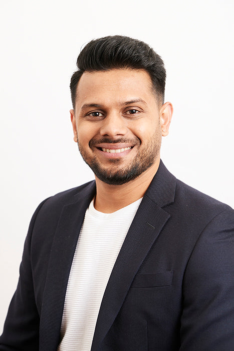 $99.00 Millennials Headshots Photography – One New Look
