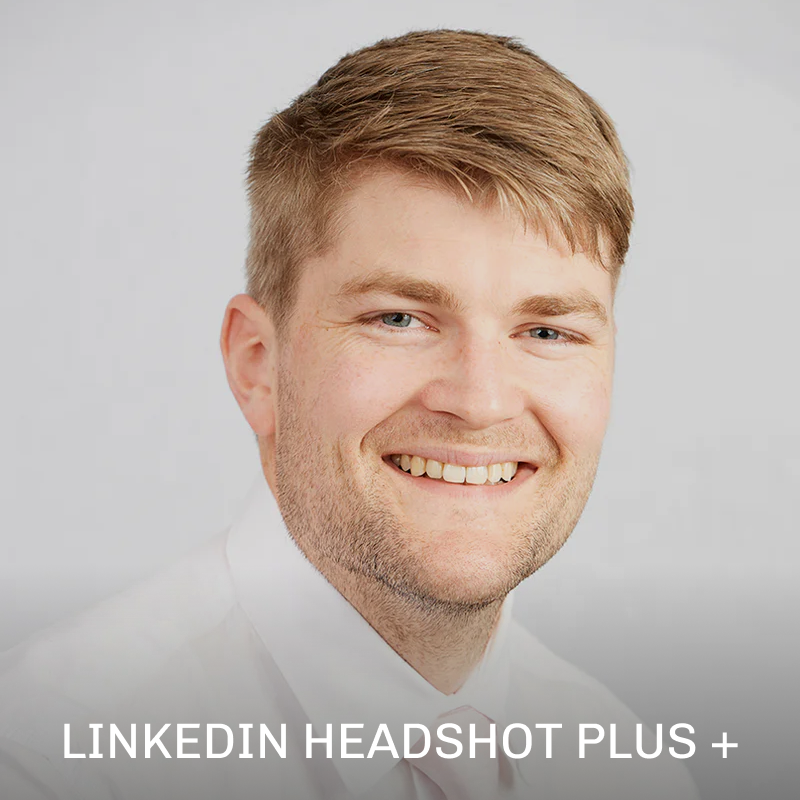 $220 LinkedIn Headshots Plus Package  – Five Looks